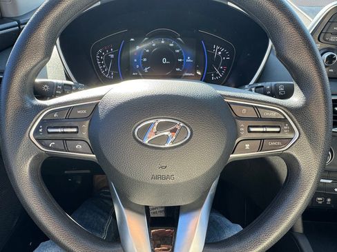 Used 2019 Hyundai Santa Fe SEL image 13