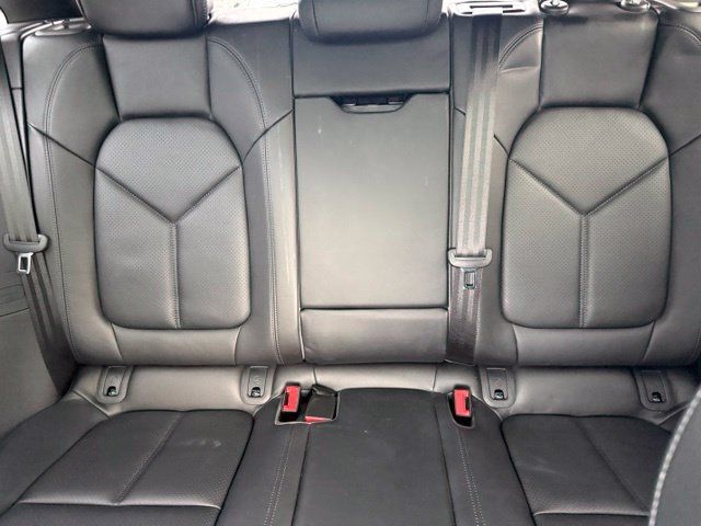 Used 2022 Porsche Macan AWD/4WD image 14