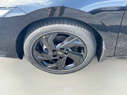 New 2026 Hyundai Elantra Sport FWD image 23