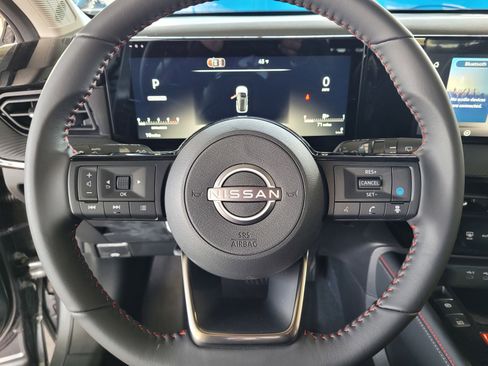 New 2026 Nissan Kicks SR w/ Cold Weather Package image 12