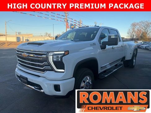 New 2026 Chevrolet Silverado 3500 High Country w/ High Country Premium Package AWD/4WD image 7