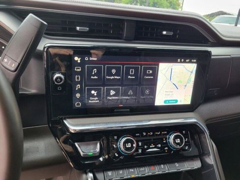 Used 2024 GMC Sierra 2500 Denali w/ Denali Reserve Package image 19