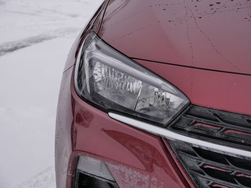 Used 2022 Buick Encore GX Select w/ Sport Touring Package image 3