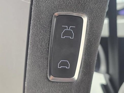 Used 2022 Tesla Model X Plaid AWD/4WD image 14