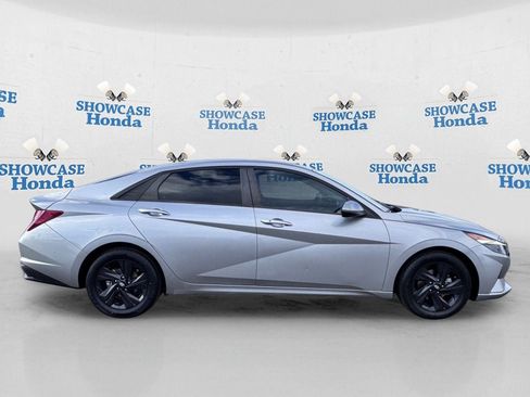 Used 2021 Hyundai Elantra SEL FWD image 9
