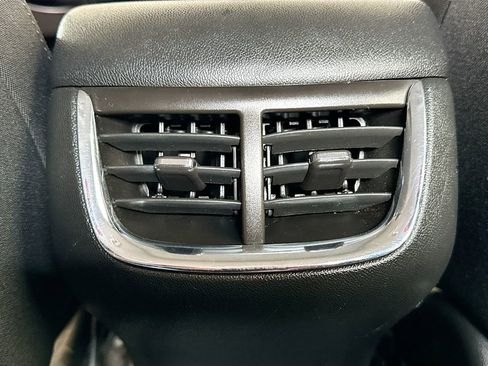 Used 2020 Chevrolet Malibu LT image 27