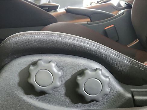 Used 2024 Nissan Z Sport w/ Floor Mat Package RWD image 19
