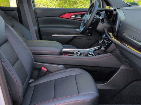 New 2026 Chevrolet Traverse Z71 w/ Driver Confidence Package image 26