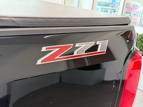 Used 2018 Chevrolet Colorado Z71 RWD image 13