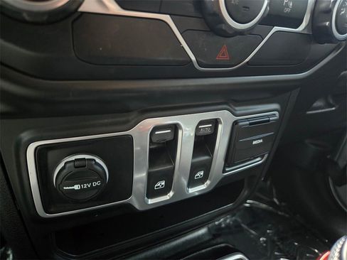 Used 2018 Jeep Wrangler Sport w/ Quick Order Package 23S image 17