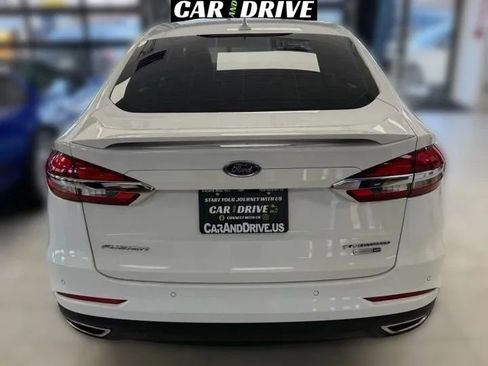Used 2020 Ford Fusion Titanium AWD/4WD image 5