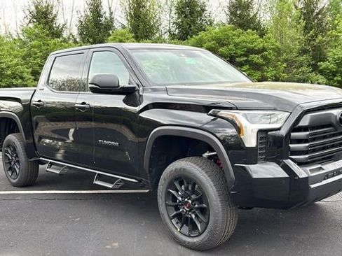 New 2026 Toyota Tundra SR5 w/ SR5 Convenience Package AWD/4WD image 31