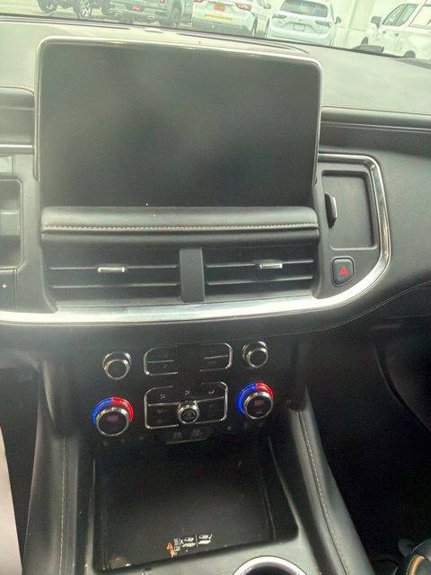 Used 2023 GMC Yukon XL AT4 w/ AT4 Premium Package AWD/4WD image 6