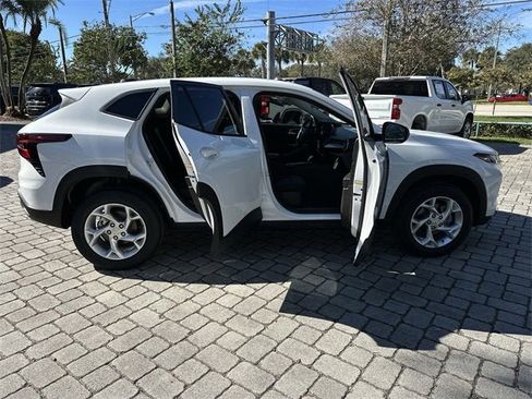 New 2026 Chevrolet Trax LS w/ LS Convenience Package image 31