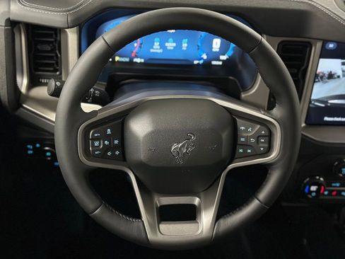 New 2025 Ford Bronco Outer Banks image 8