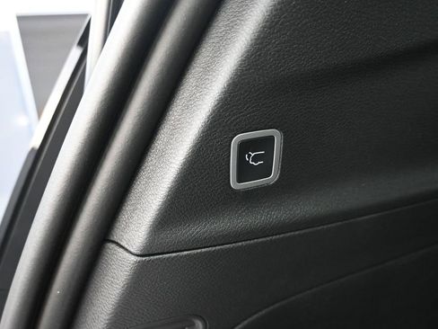 New 2026 Chrysler Pacifica Select image 22