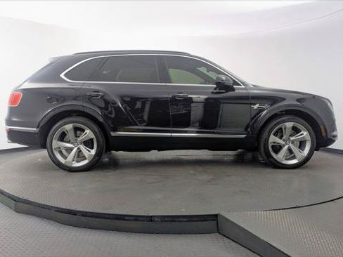 Used 2019 Bentley Bentayga AWD/4WD image 9