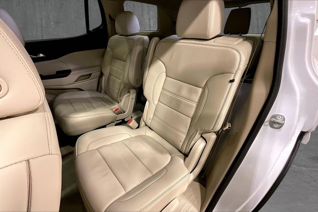 Used 2023 GMC Acadia Denali AWD/4WD image 23