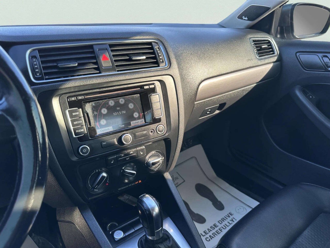 Used 2014 Volkswagen Jetta SEL FWD image 15