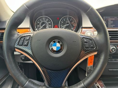 Used 2011 BMW 335i xDrive Coupe image 16