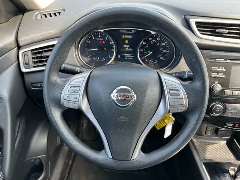 Used 2016 Nissan Rogue S image 9