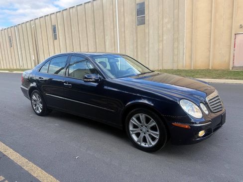 Used 2009 Mercedes-Benz E 350 4MATIC Sedan image 8