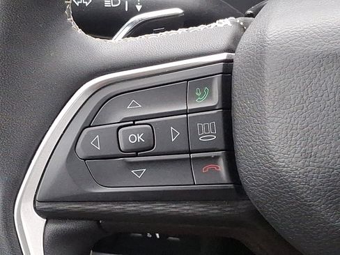 Used 2023 Jeep Grand Cherokee Altitude image 22