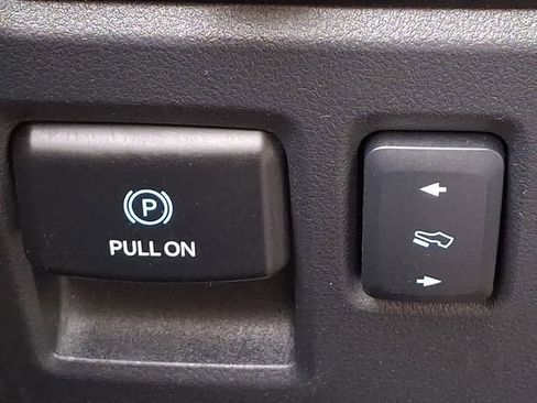 Used 2024 Ford Expedition Limited image 23