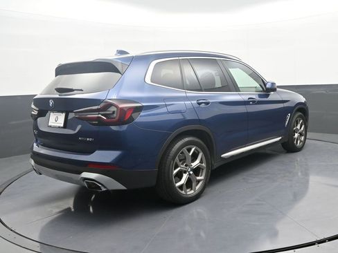 Used 2024 BMW X3 xDrive30i w/ Premium Package image 7