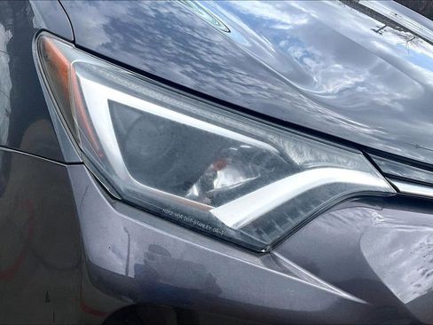 Used 2017 Toyota RAV4 XLE image 39