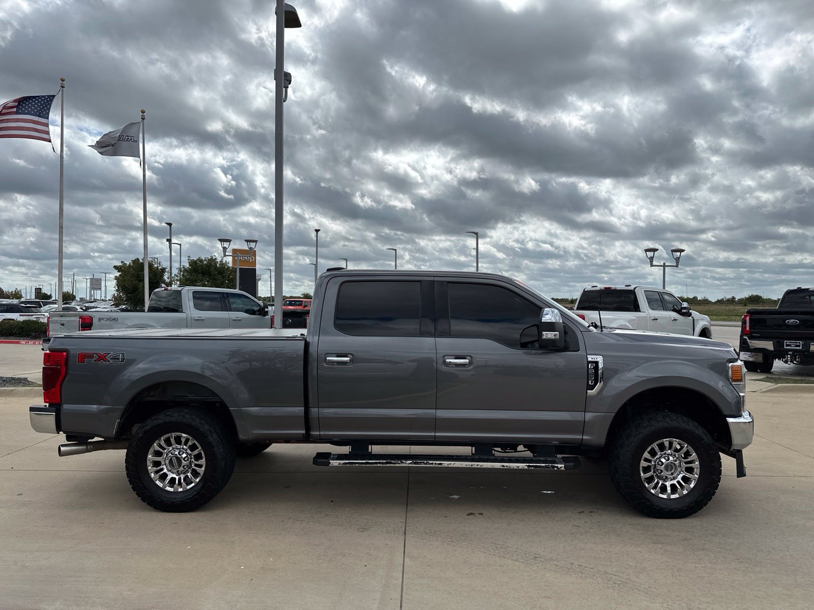 Used 2022 Ford F250 XLT w/ XLT Premium Package AWD/4WD image 7