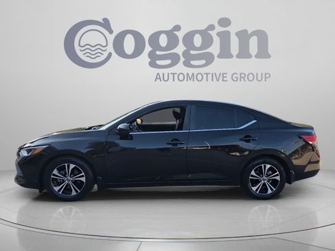 Used 2022 Nissan Sentra SV FWD image 2