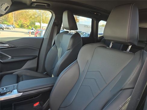 Used 2025 BMW X1 xDrive28i image 18