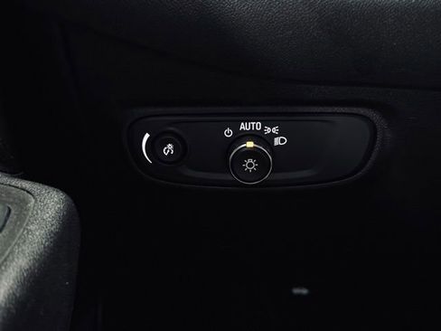 Used 2024 Chevrolet Equinox LT image 28