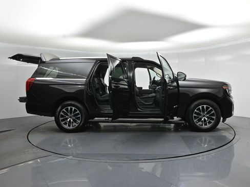 Certified 2025 Ford Expedition Max Platinum AWD/4WD image 5
