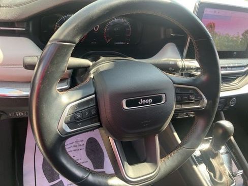 Certified 2022 Jeep Compass Limited w/ Elite Group AWD/4WD image 14