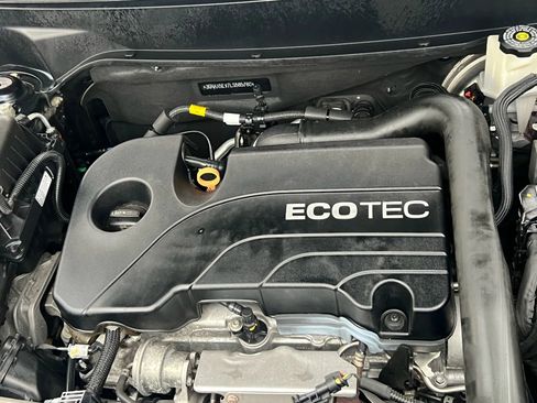 Used 2020 Chevrolet Equinox LS AWD/4WD image 35