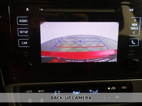 Used 2019 Toyota Corolla LE image 5