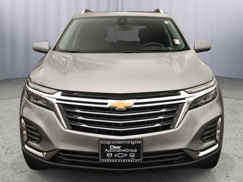 Used 2023 Chevrolet Equinox Premier image 16
