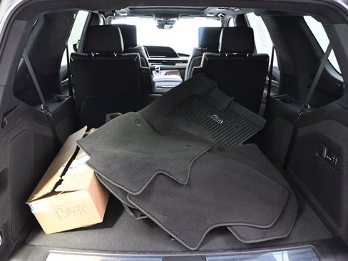 Certified 2024 Cadillac Escalade Sport Platinum w/ LPO, ONYX Package image 19