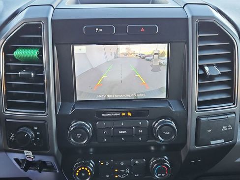 Used 2021 Ford F350 XLT w/ Camper Package image 16