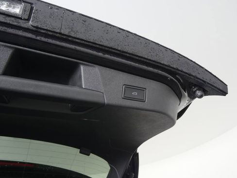 Used 2024 Volkswagen ID.4 S image 18