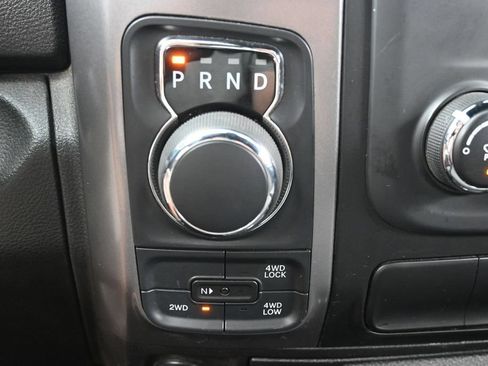 Used 2024 RAM 1500 Warlock AWD/4WD image 15