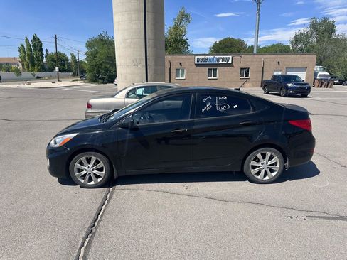Used 2014 Hyundai Accent GLS w/ Option Group 2 FWD image 4