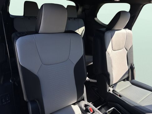 Used 2024 Lexus TX 500h AWD w/ Technology Package image 31