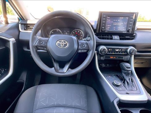 Used 2020 Toyota RAV4 XLE w/ All Weather Liner Package AWD/4WD image 5