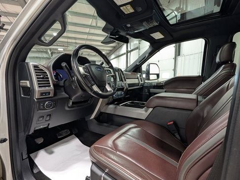 Used 2017 Ford F350 Platinum w/ Platinum Ultimate Package image 15