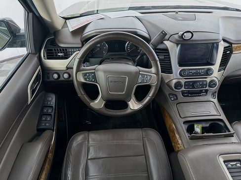 Used 2015 GMC Yukon Denali w/ Open Road Package AWD/4WD image 31