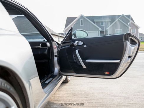 Used 2009 Porsche 911 Carrera S image 25