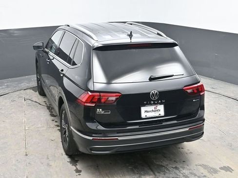 Used 2024 Volkswagen Tiguan SE image 28